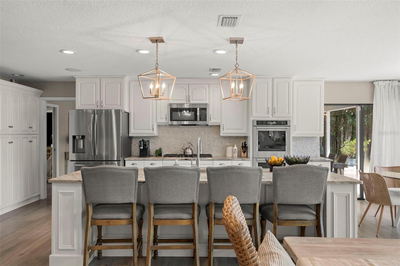 Spacious kitchen island