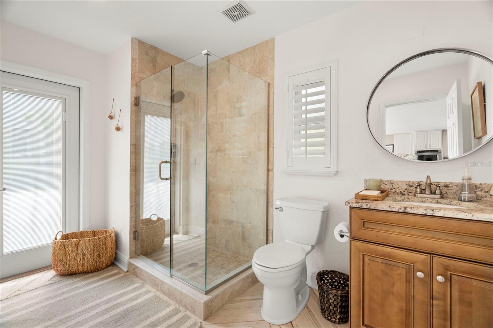 Full pool bath with standing shower