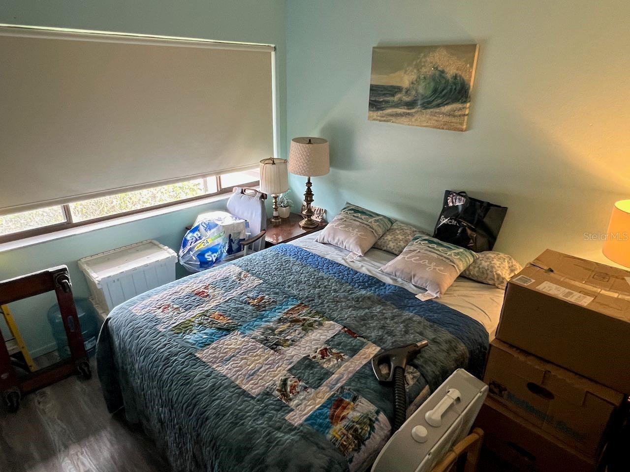 Guest bedroom
