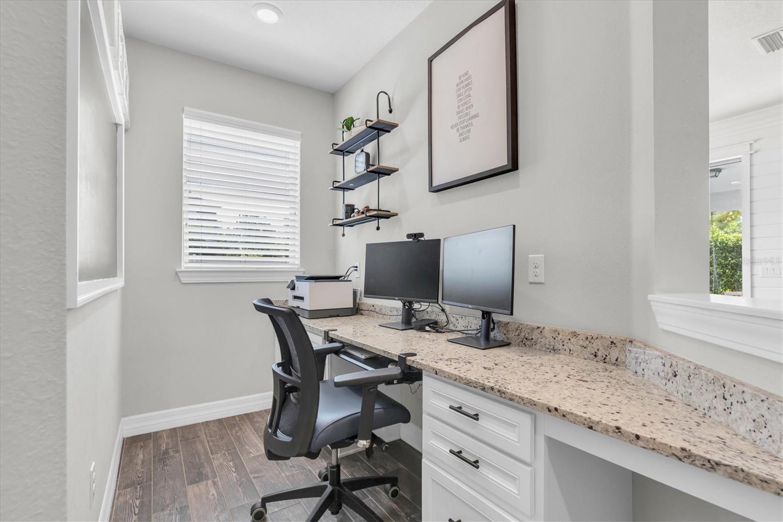 OFFICE/MULTI-PURPOSE SPACE