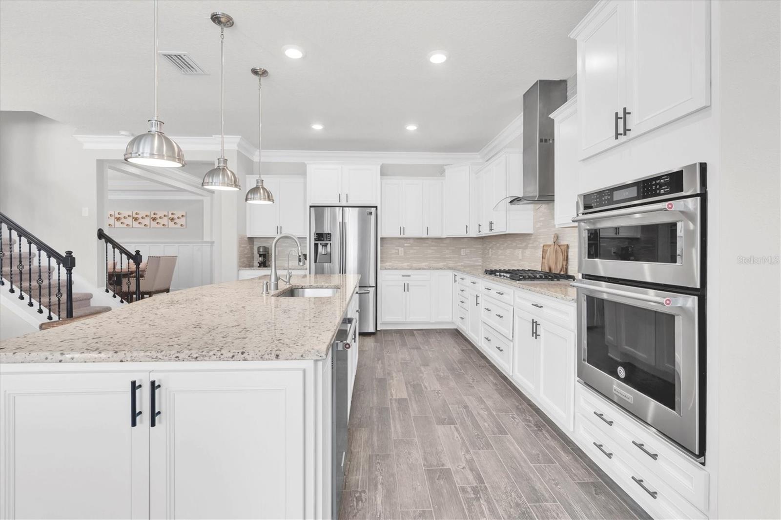 HIGH END APPLIANCES