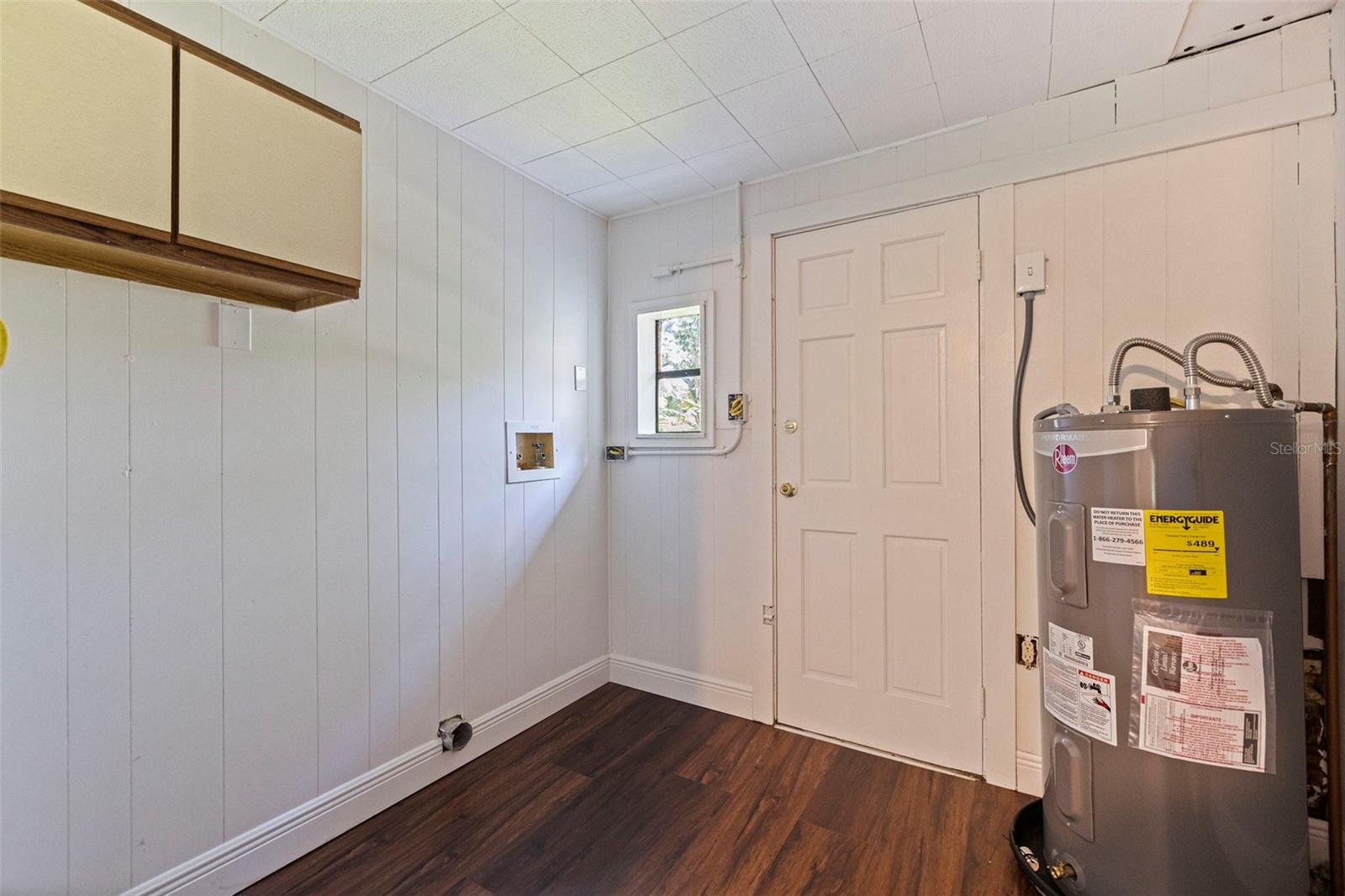 Screened-In Porch