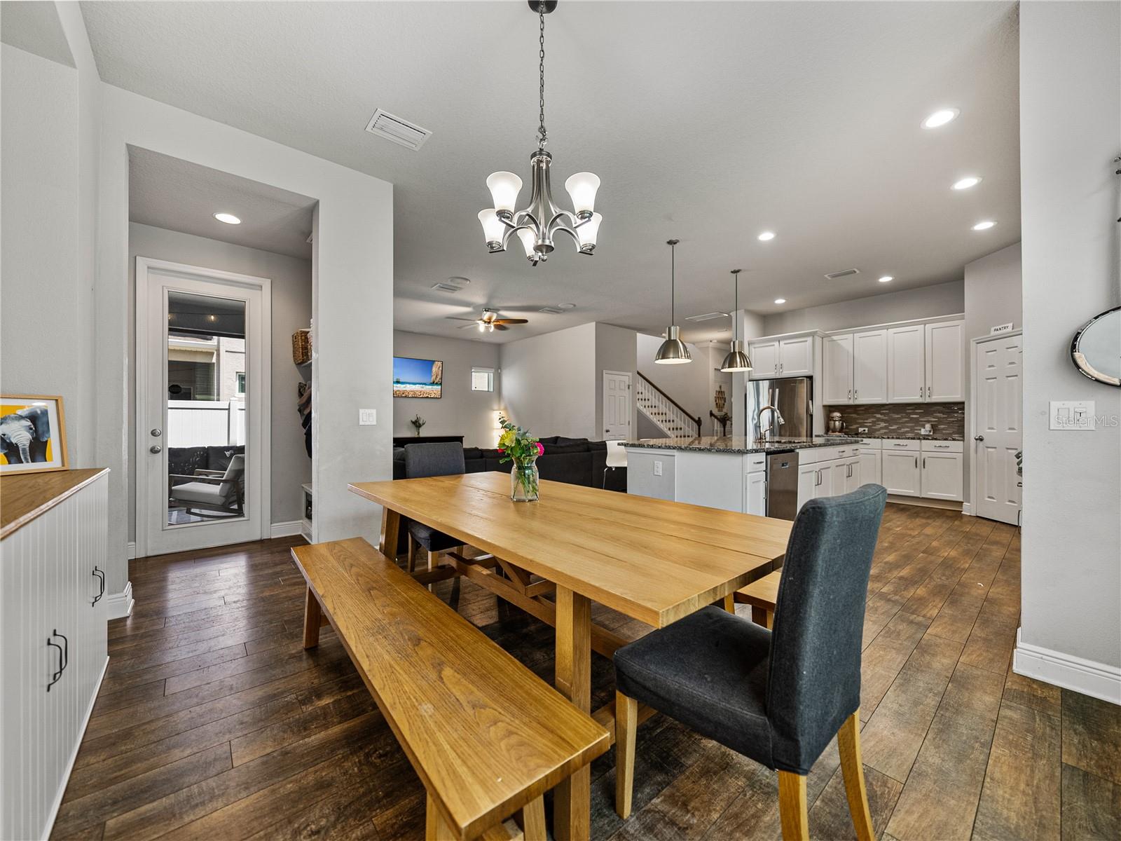 Dinette or breakfast area