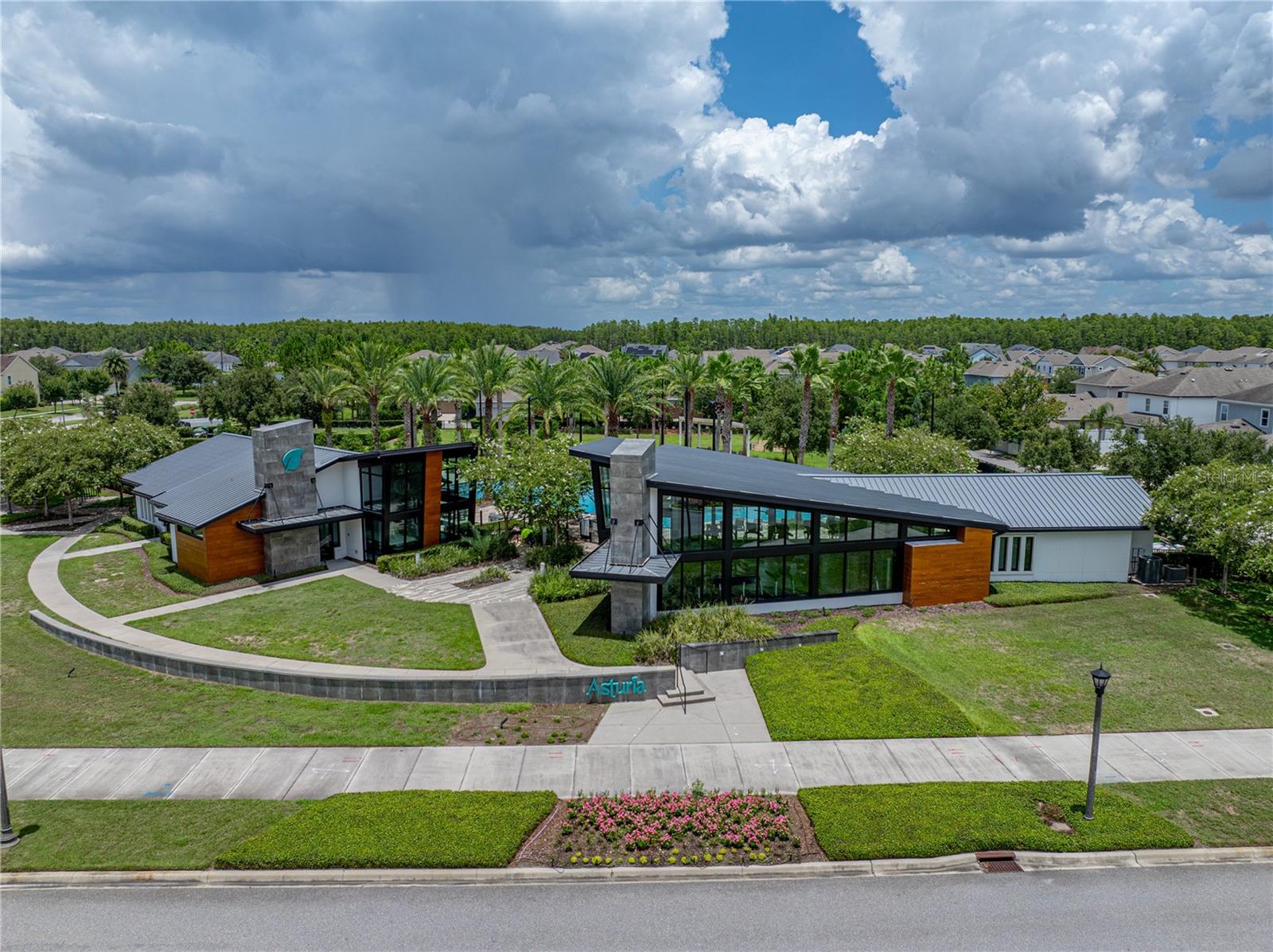 Asturia clubhouse and pool