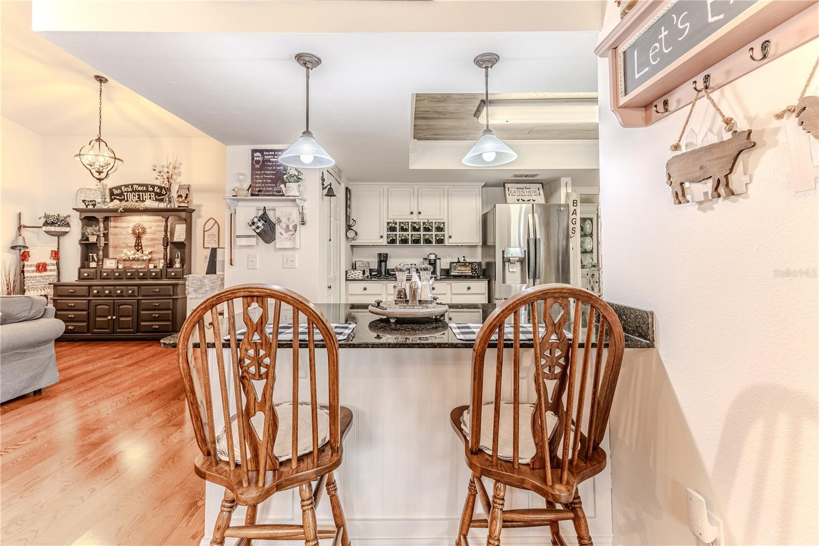 breakfast bar