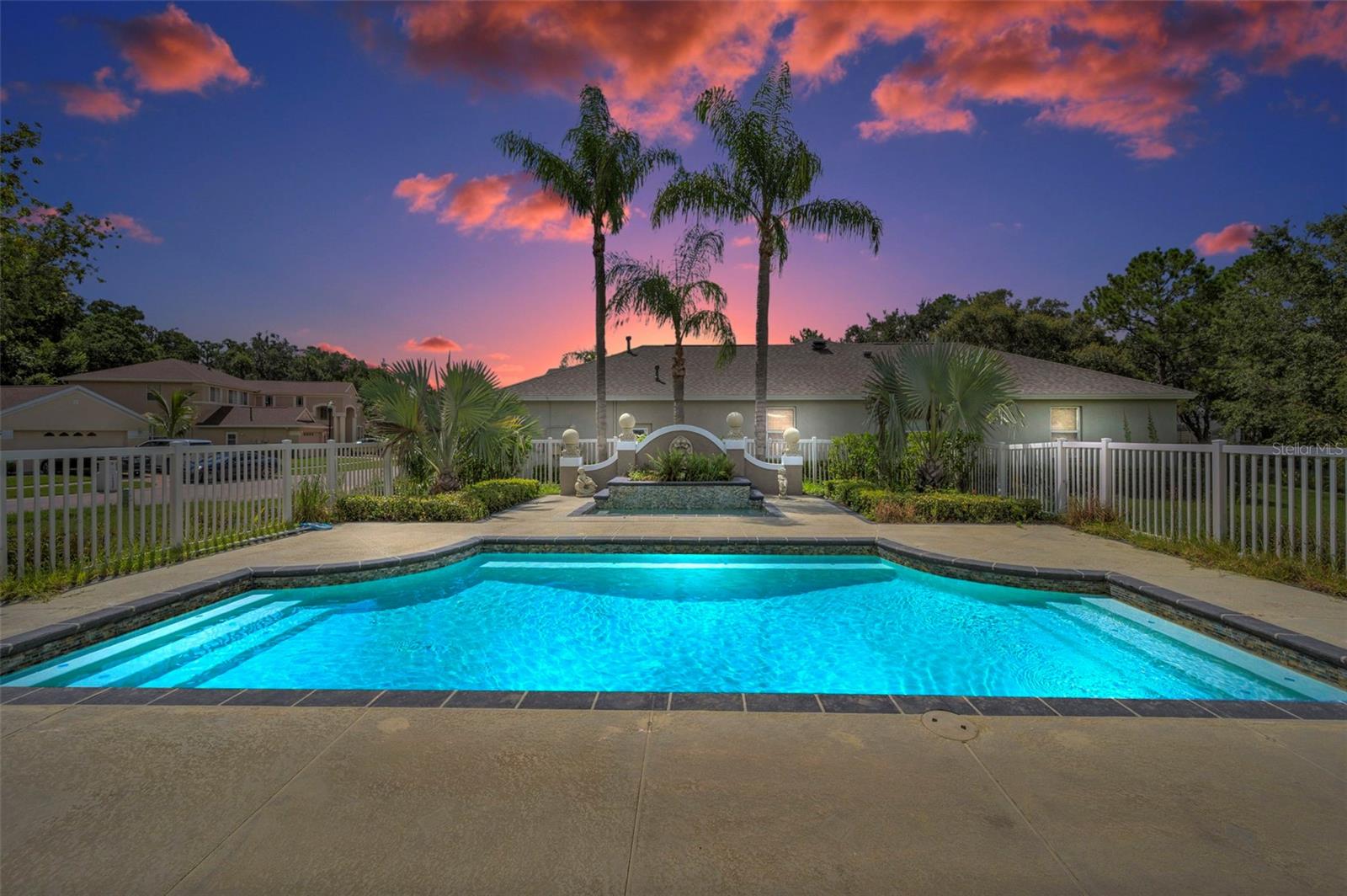 Pool/ Spa