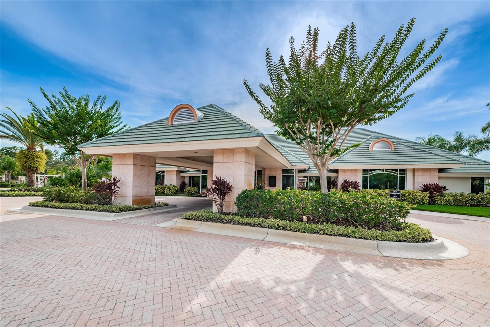 Cory Lake Isles Beach Club