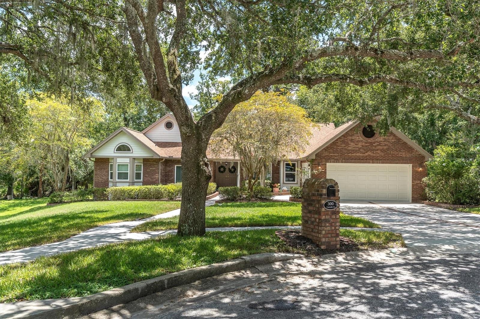 WELCOME HOME ~ NEW HURRICANE RATED IMPACT WINDOWS