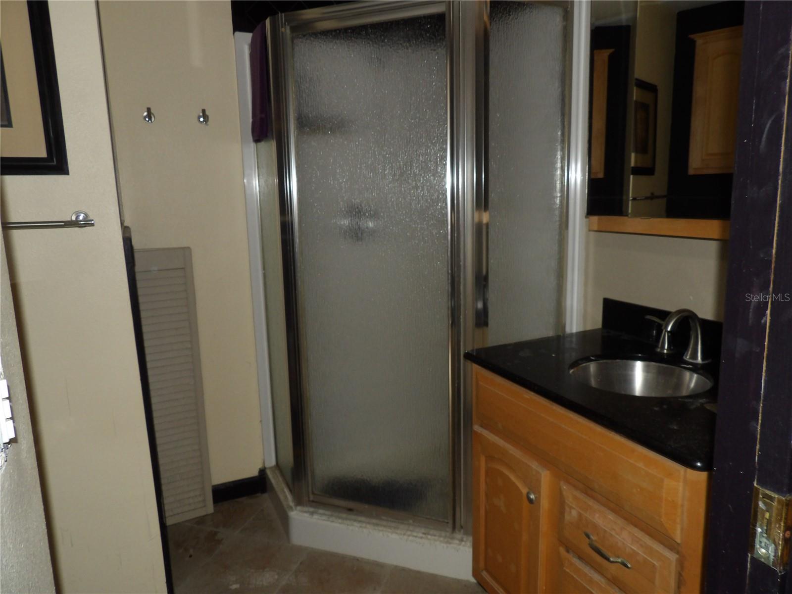 Bathroom2