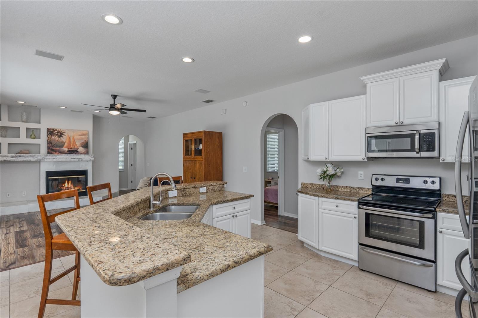 Kitchen/Family Room combo