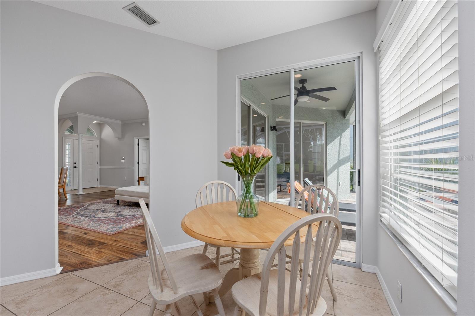 Breakfast nook