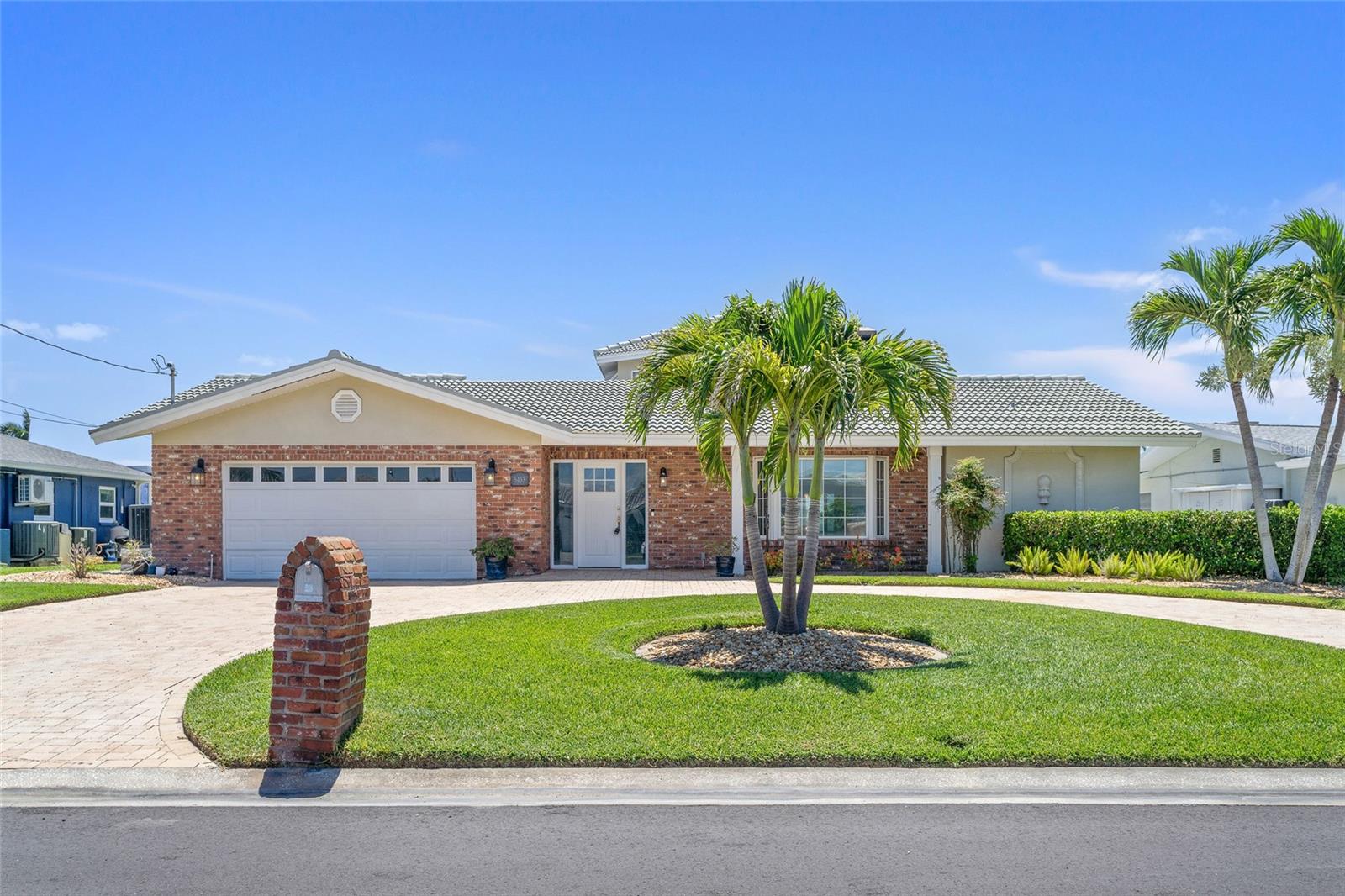 Oakhurst Dream Home