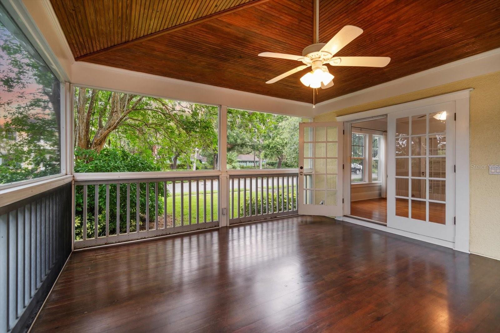 Beautiful screened porch off the dining room