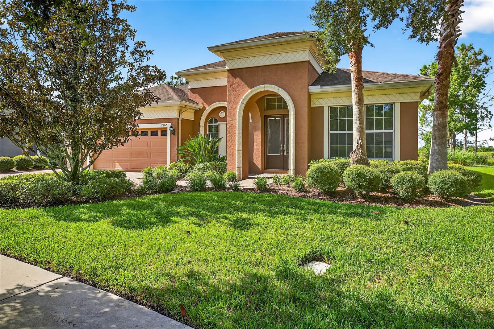 Exceptional living starts here in Summerglade at Watergrass!
