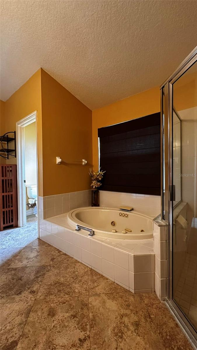 Garden Tub- Primary Bathroom