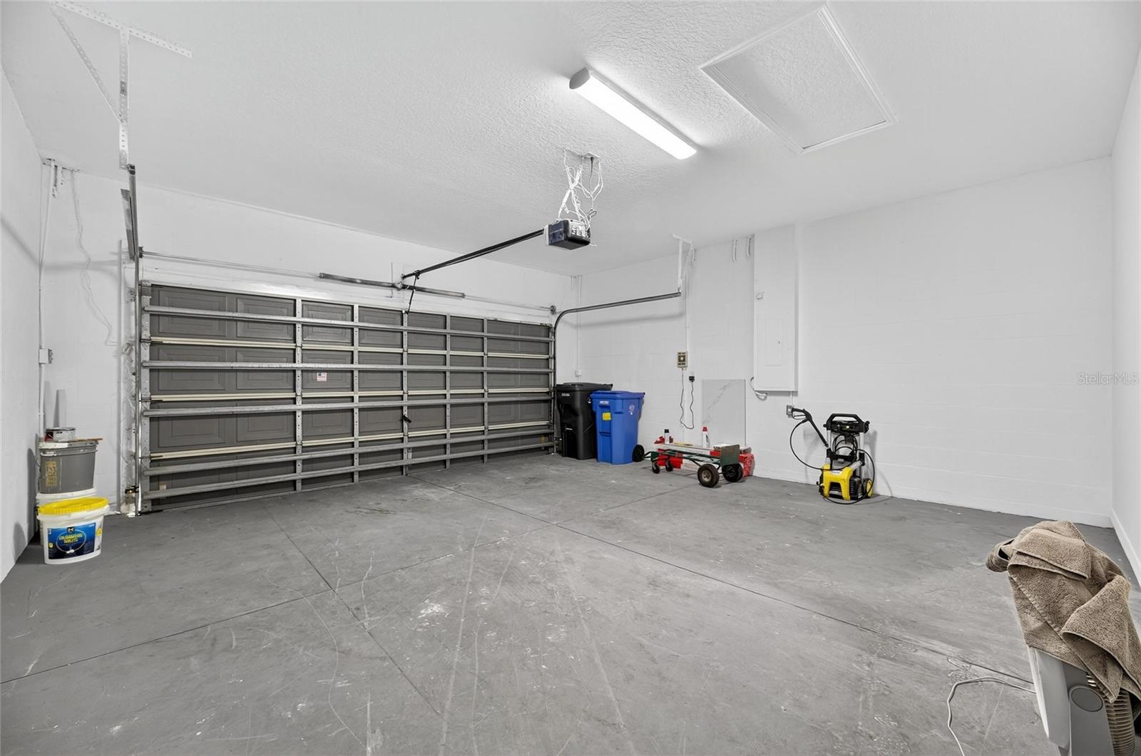 2 Car Garage