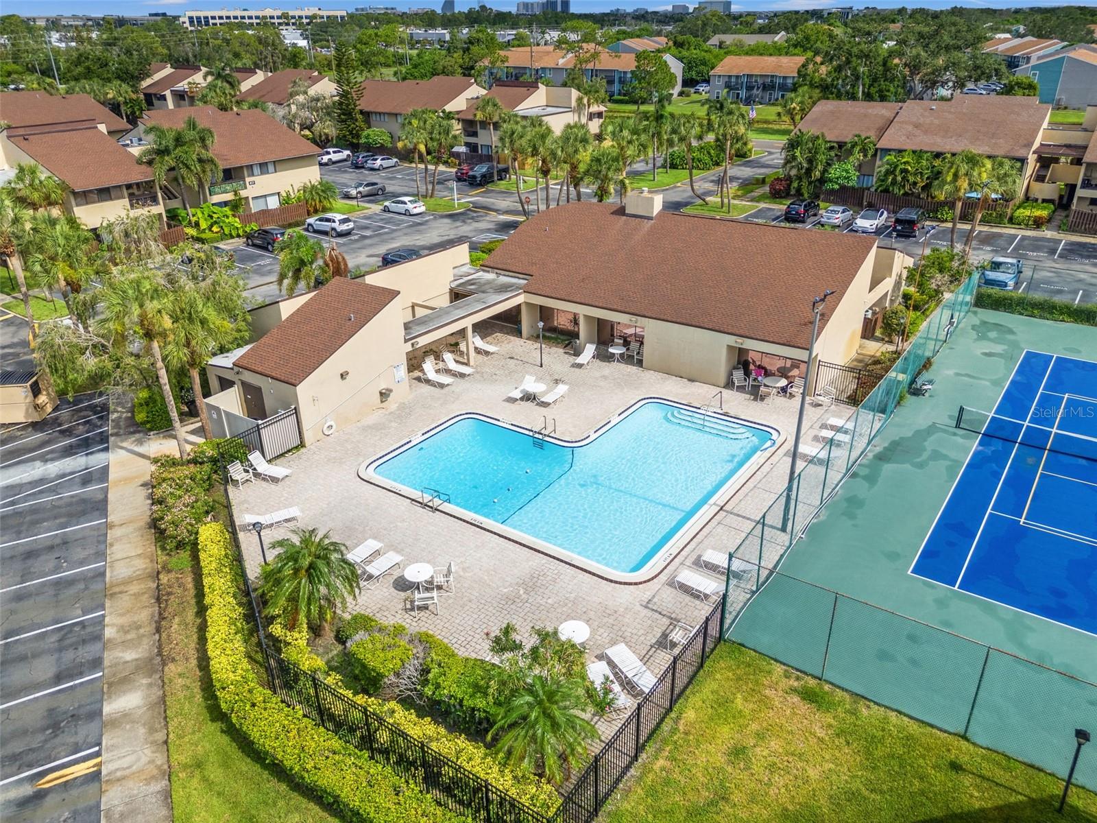 2 community pools