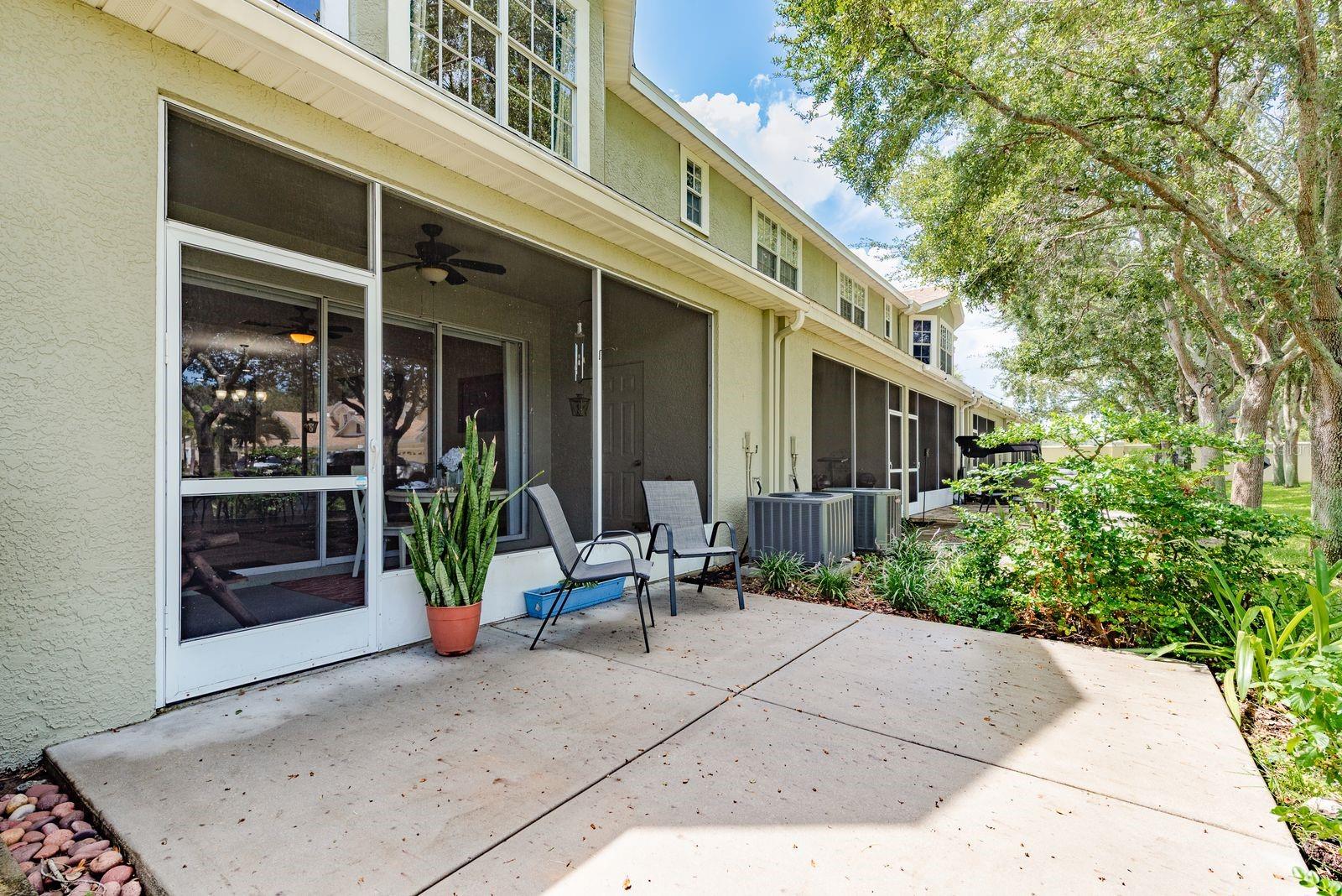 LARGE CONCRETE PATIO