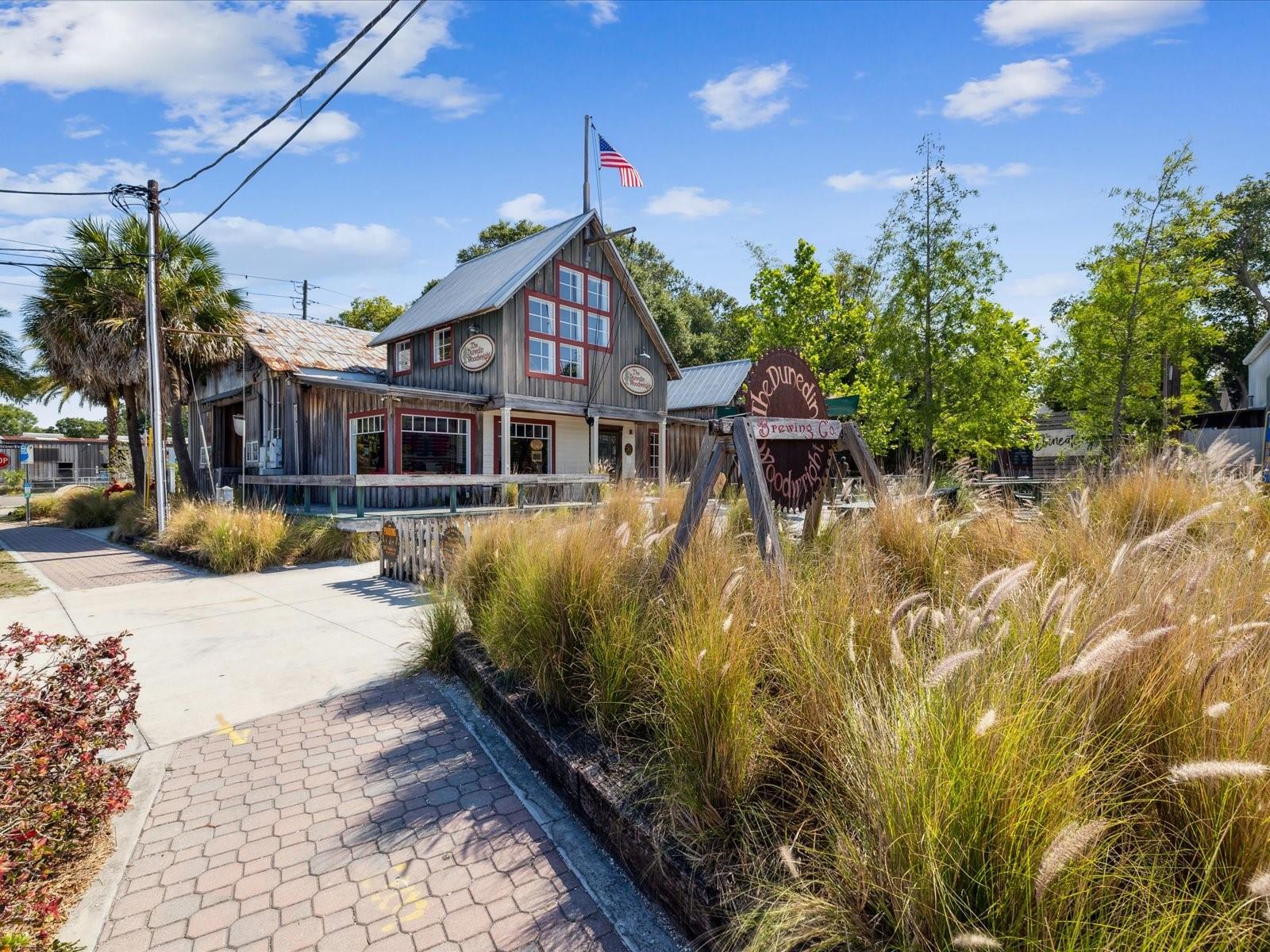 Enjoy Thursday Night Bluegrass Jams @ Woodwright Brewing
