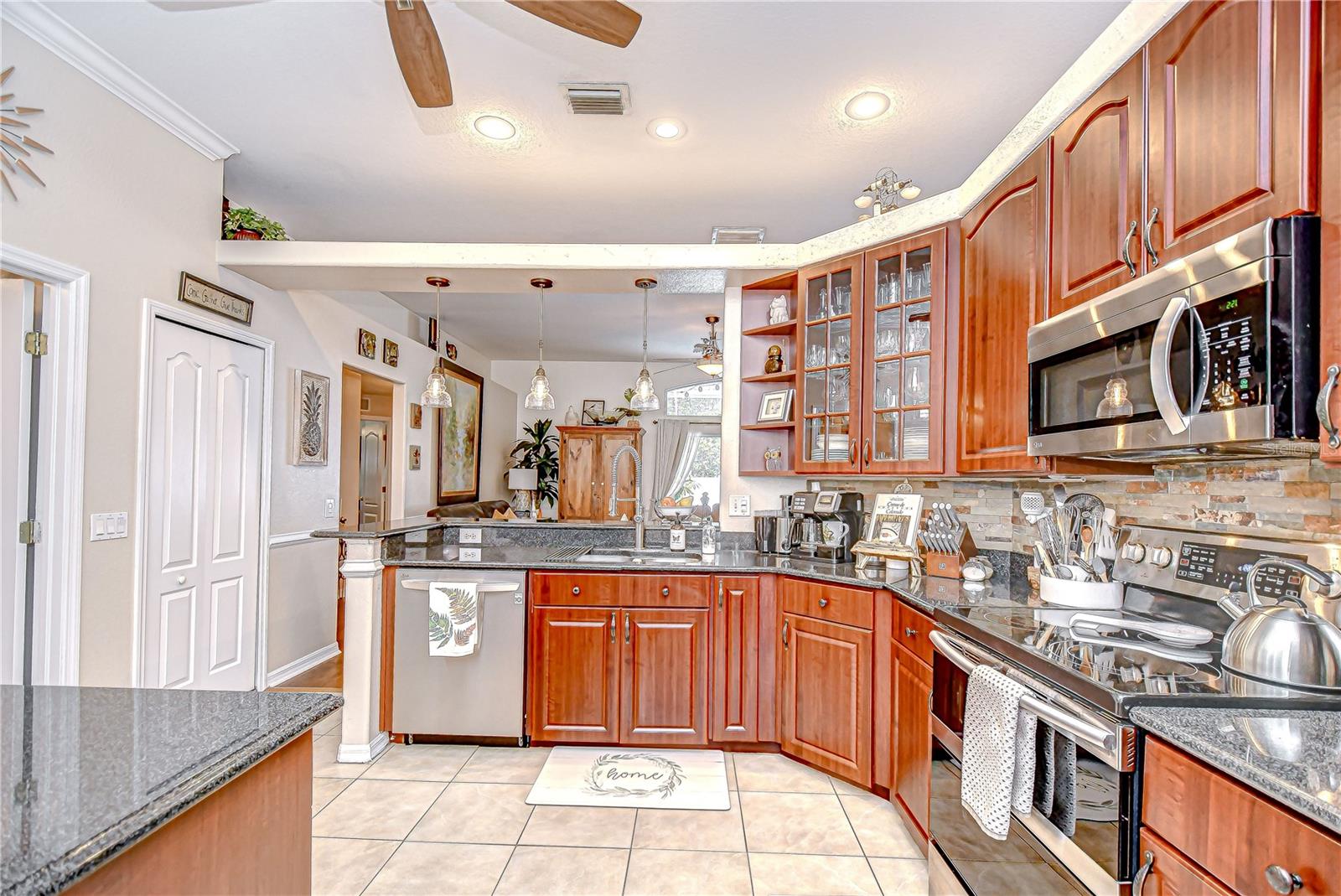 Stainless appliances!