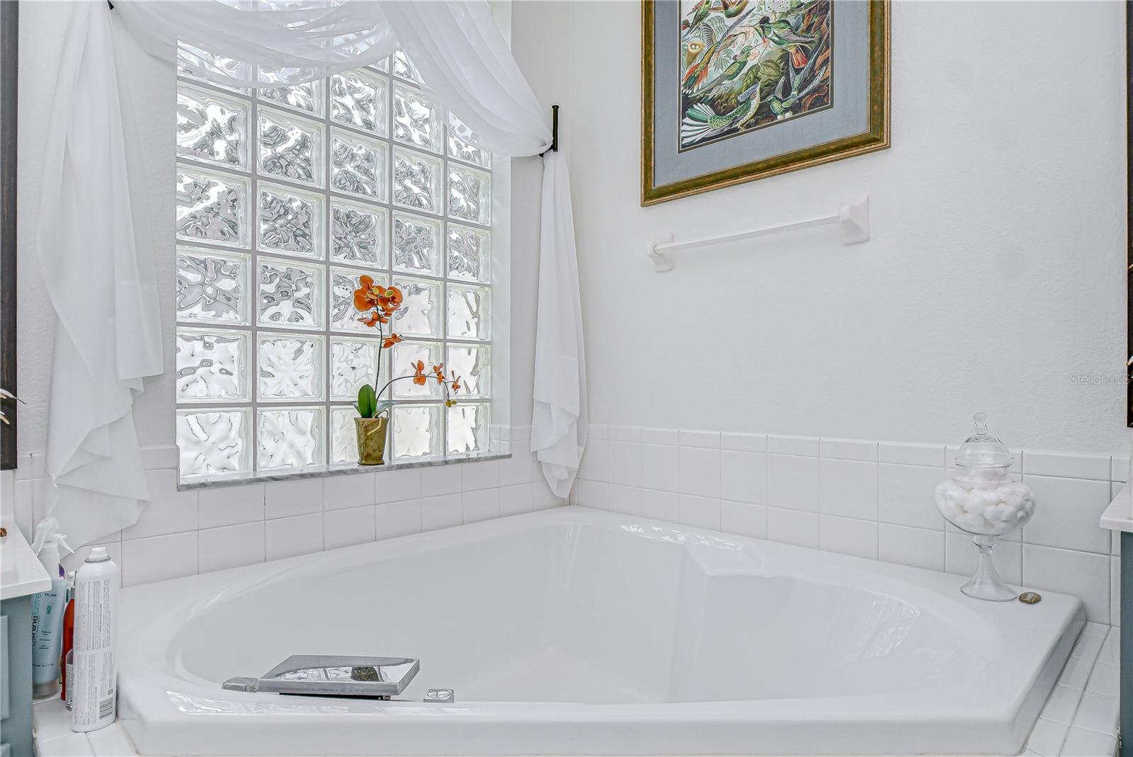 Soaking tub!