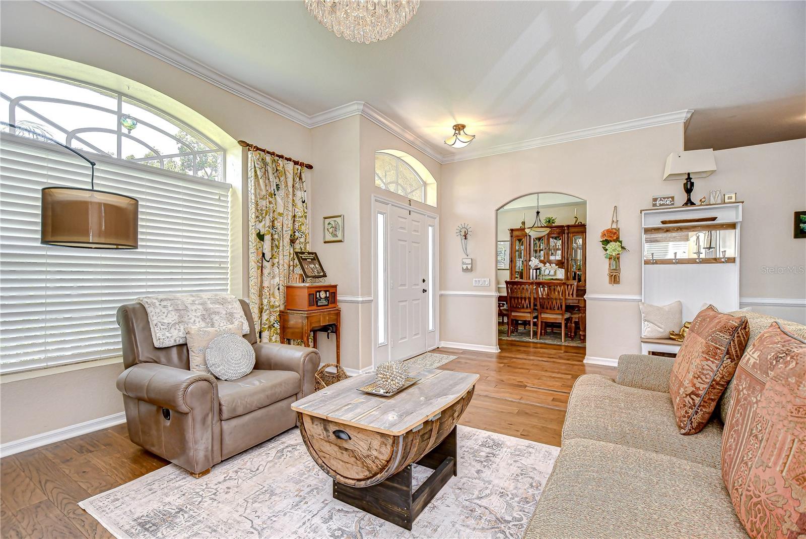 Open floor plan!