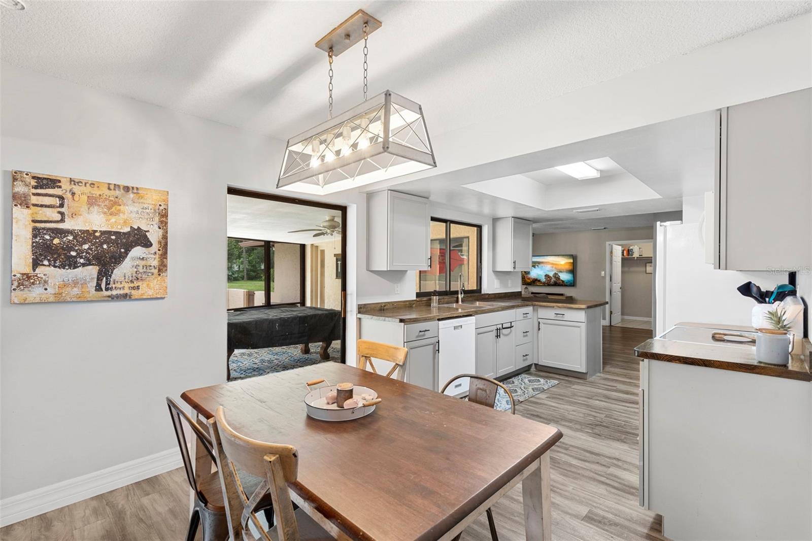 Dining/Kitchen