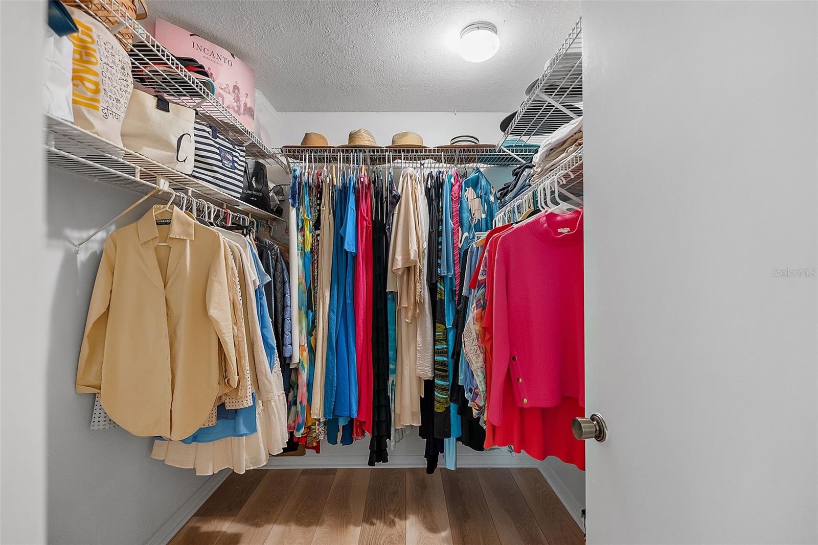 Walk in closet
