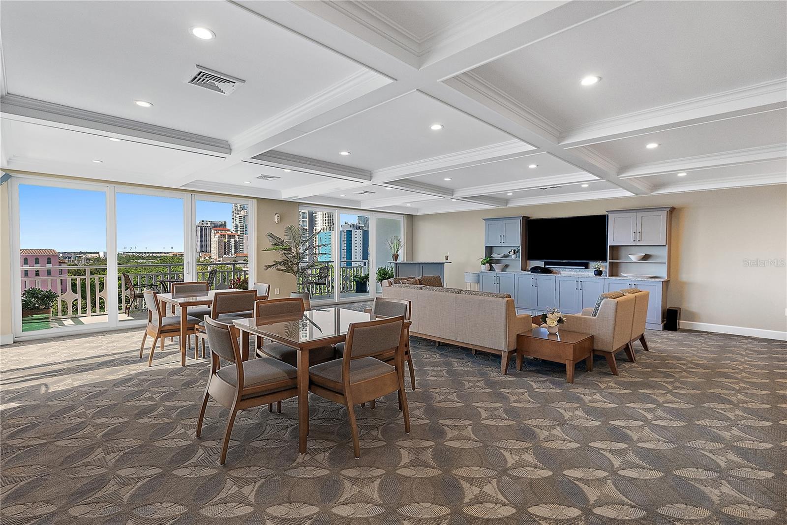 Club Room- amenity deck