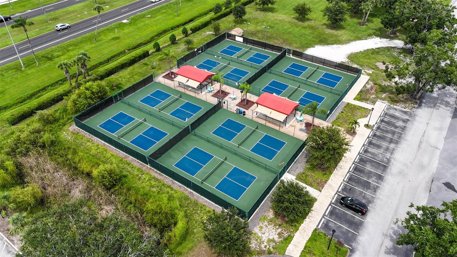 Community Pickleball Courts