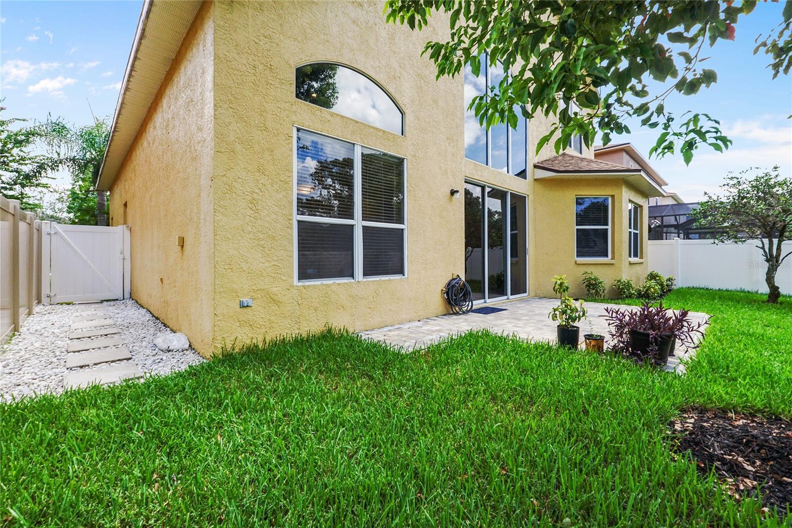 Backyard with no rear neighbors
