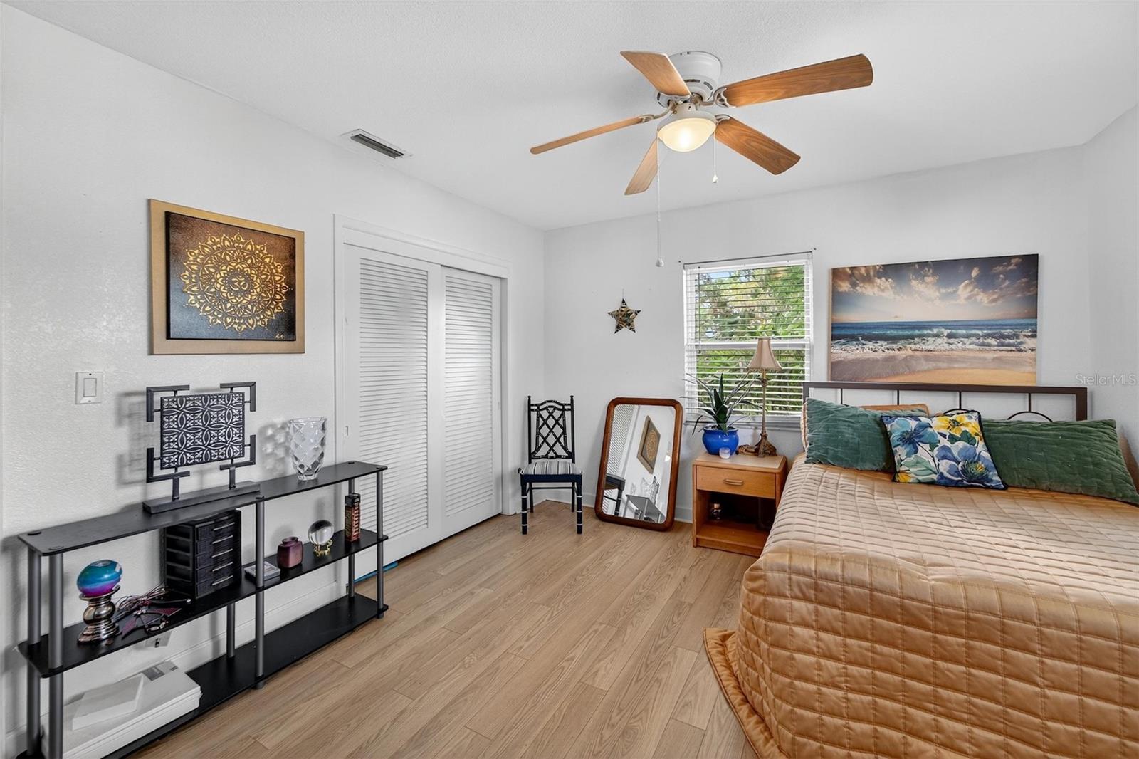 Bedroom #2 - Bright with laminate floor and ample closet space