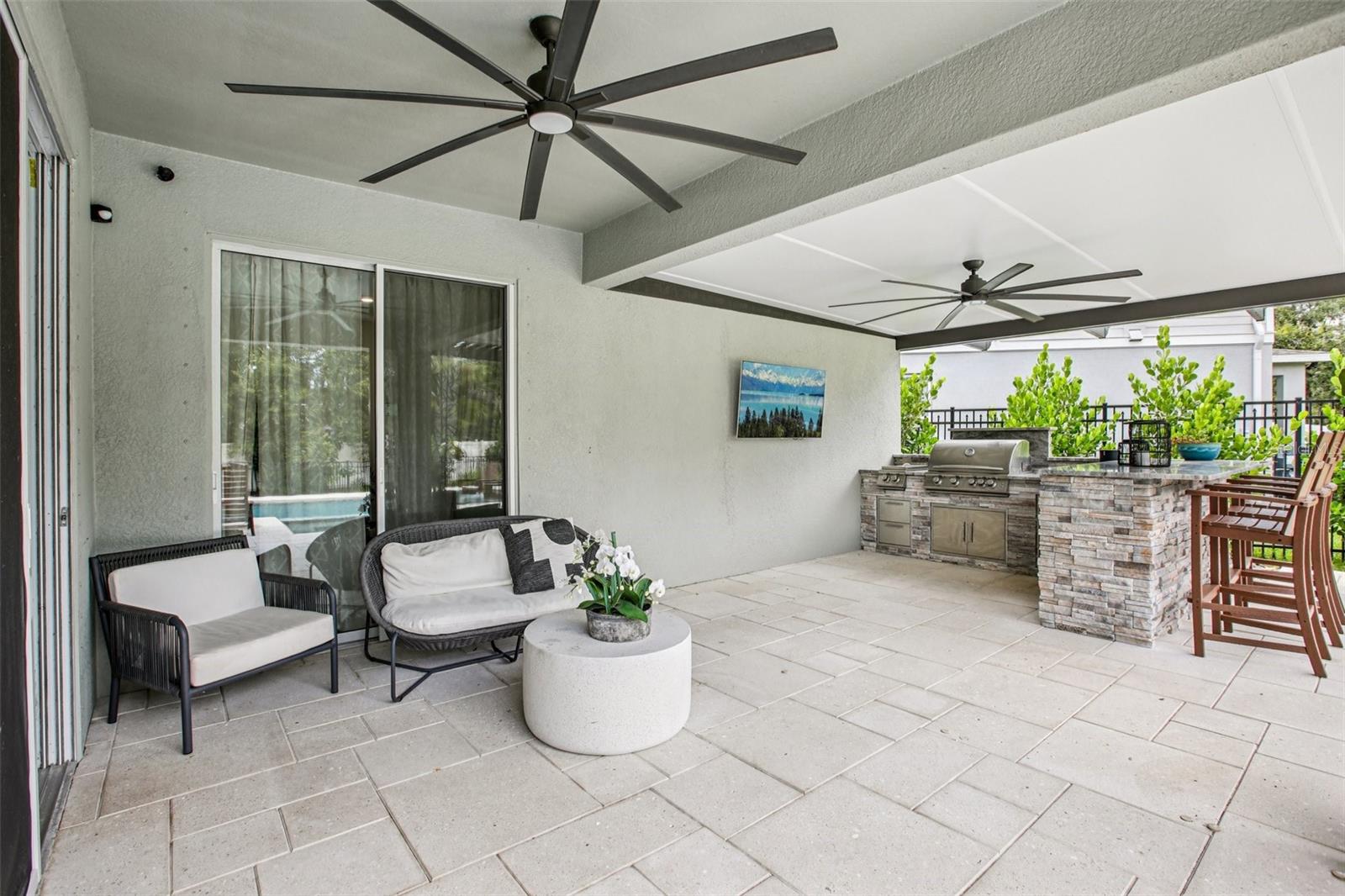 Outdoor Kitchen