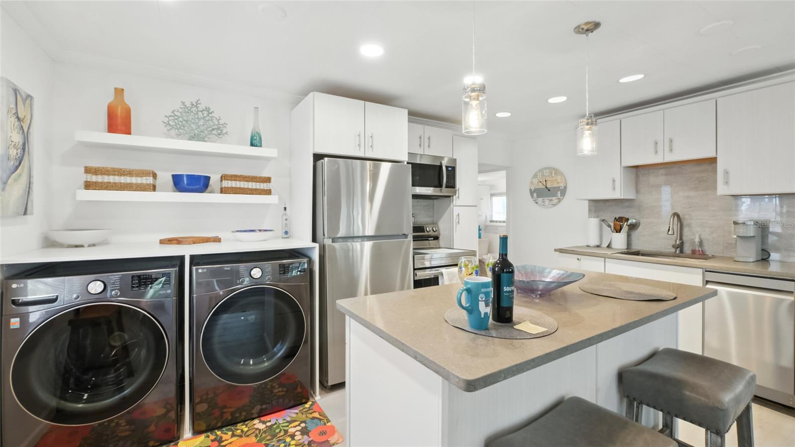 Full kitchen and laundry indoors