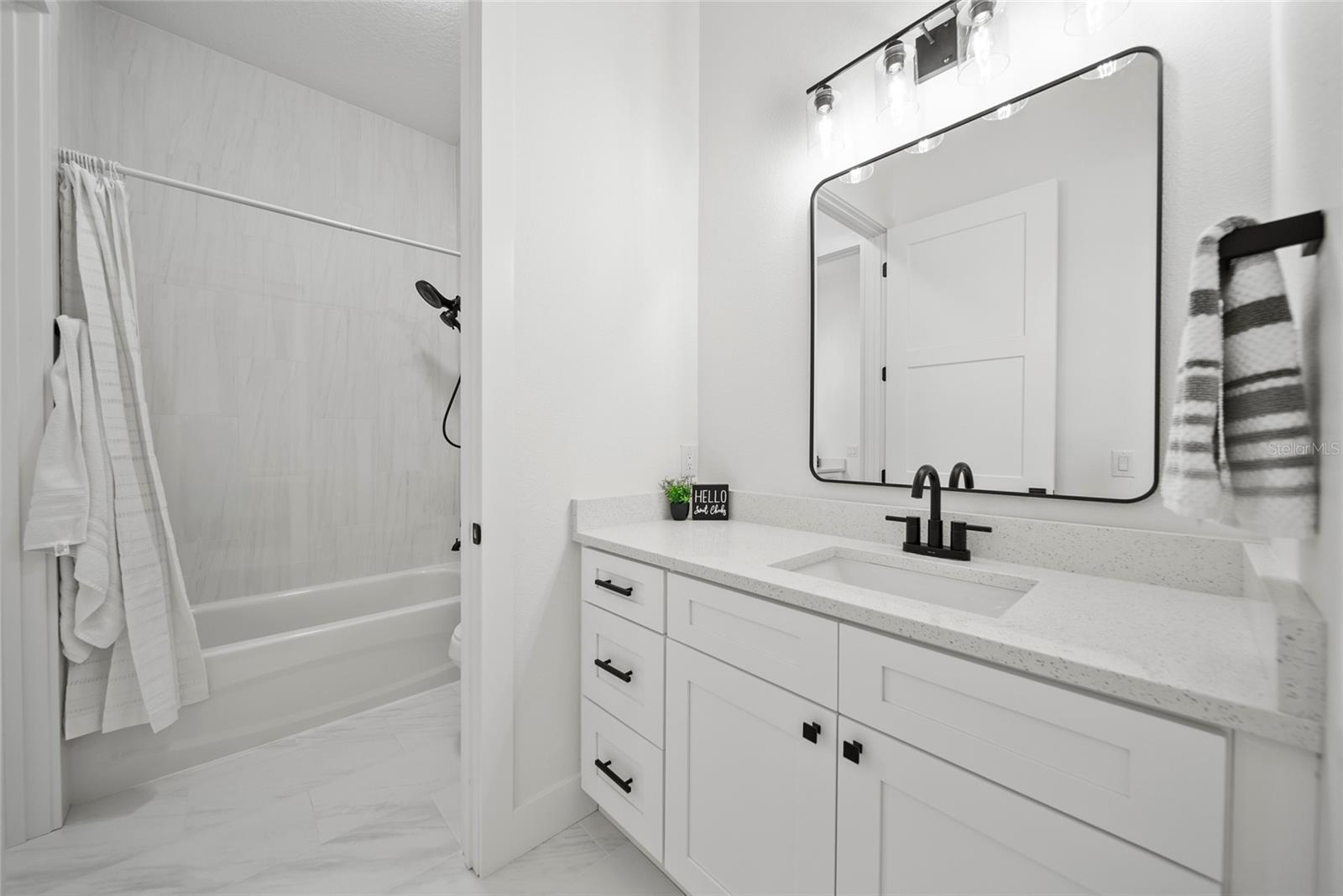 ensuite bathroom 3