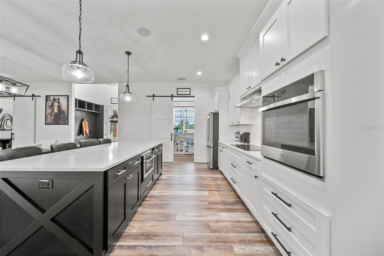 gourmet kitchen