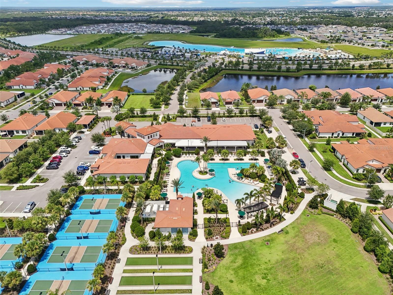 6 Pickleball Courts