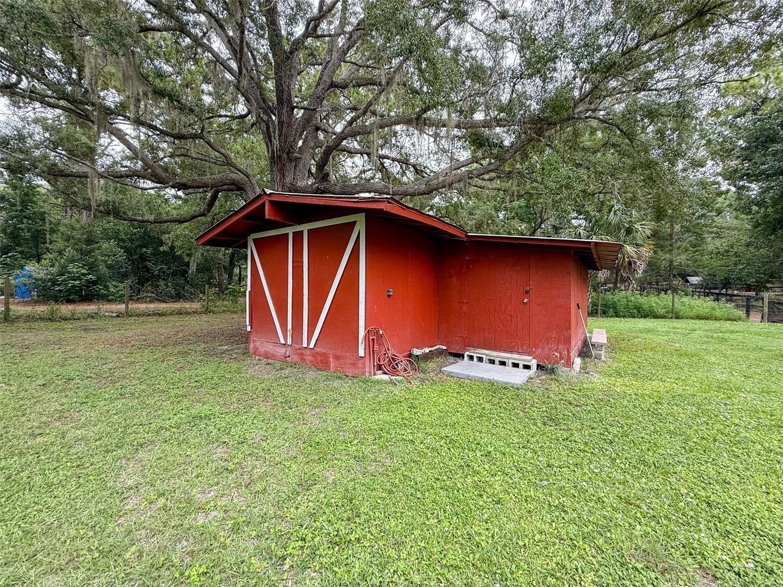 Barn