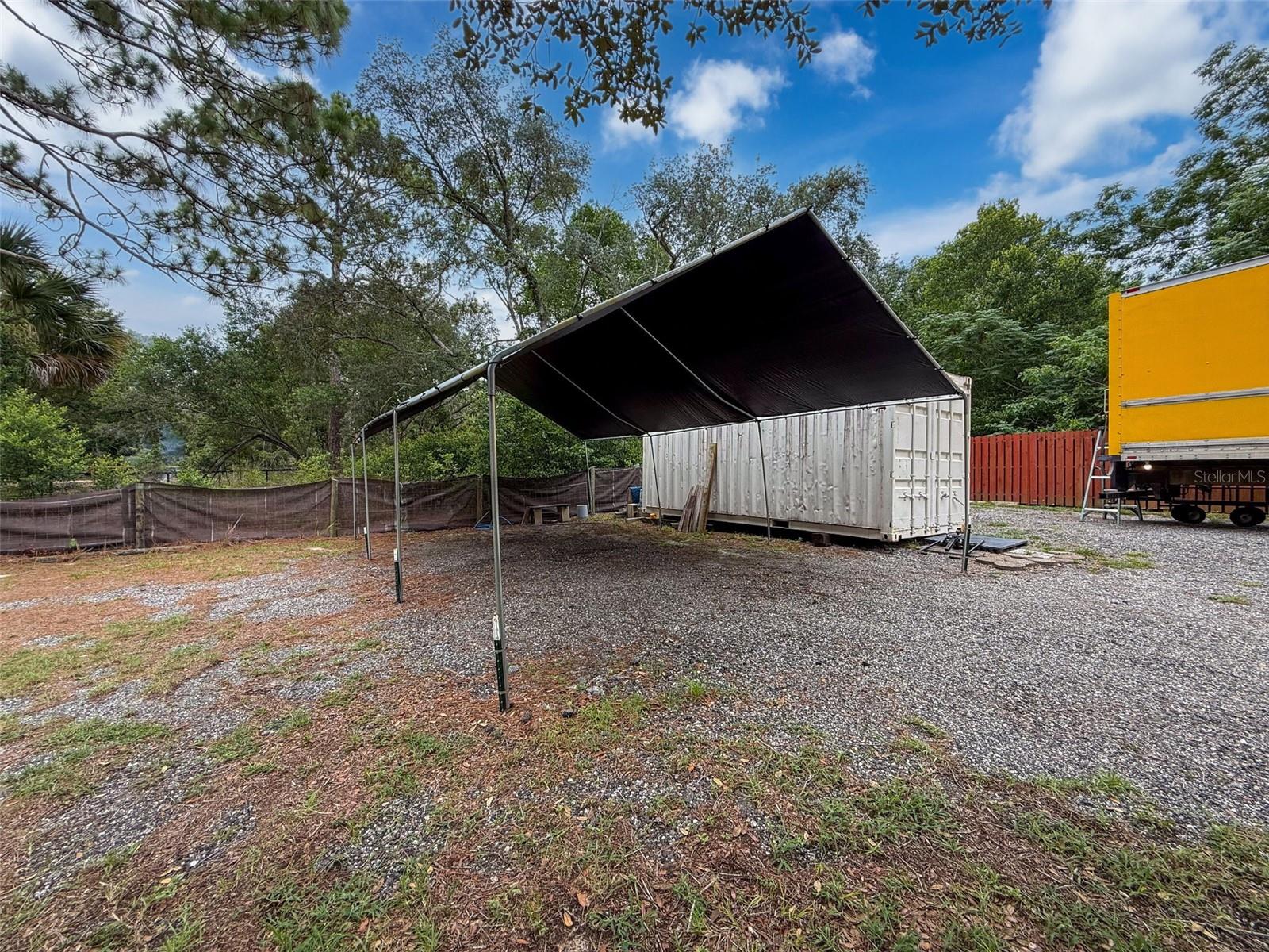 2-car carport