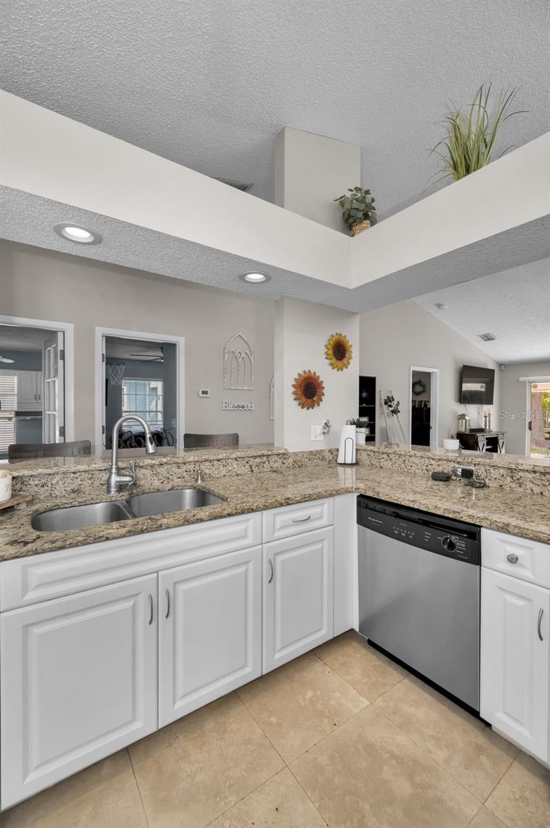 pass through to dining and great room