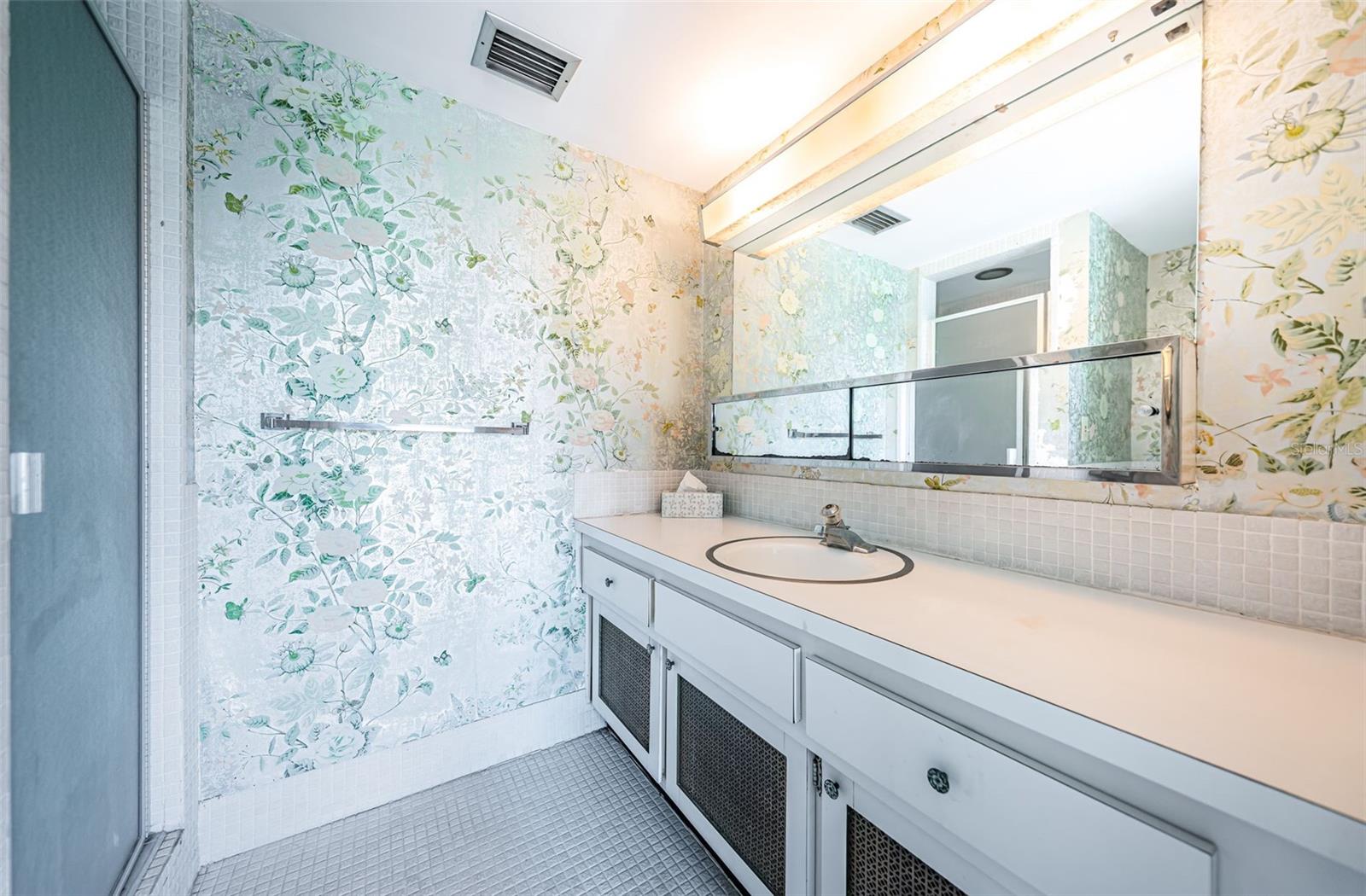 Ensuite bathroom