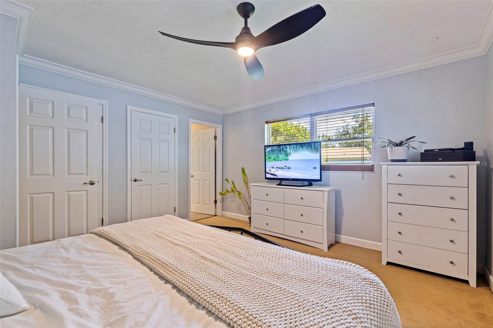 Primary Bedroom w/ En-Suite Bath