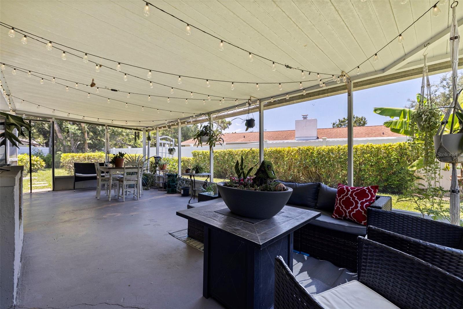 Screened-In Lanai