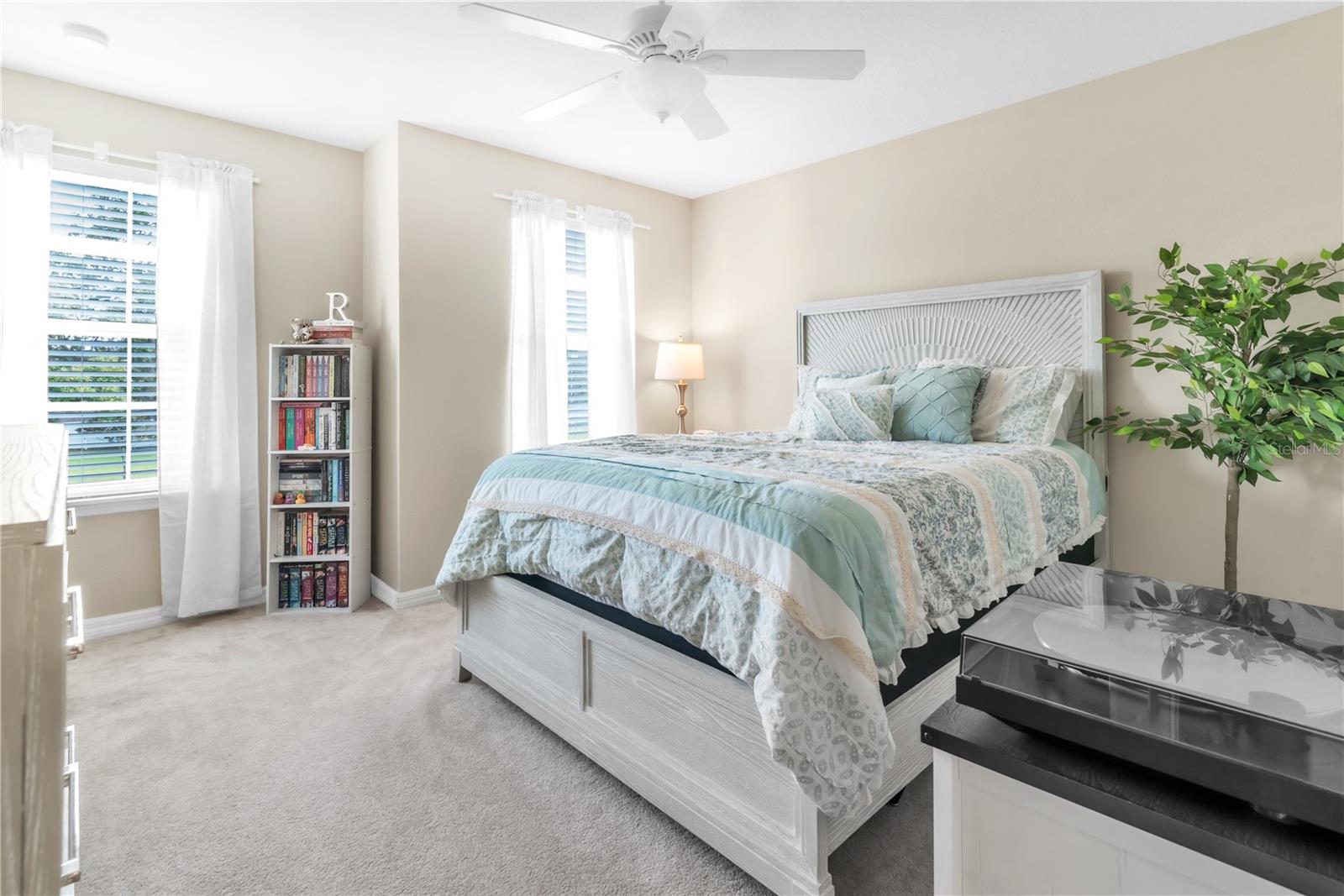 2nd bedroom