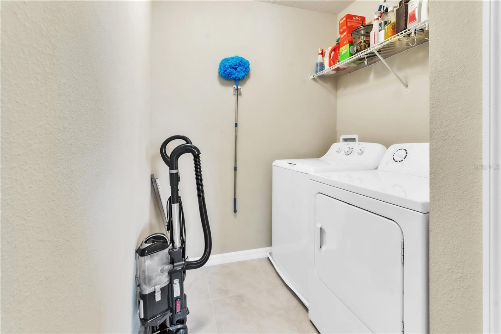 Laundry room is located upstairs...no running up and down stairs with loads of laundry!!