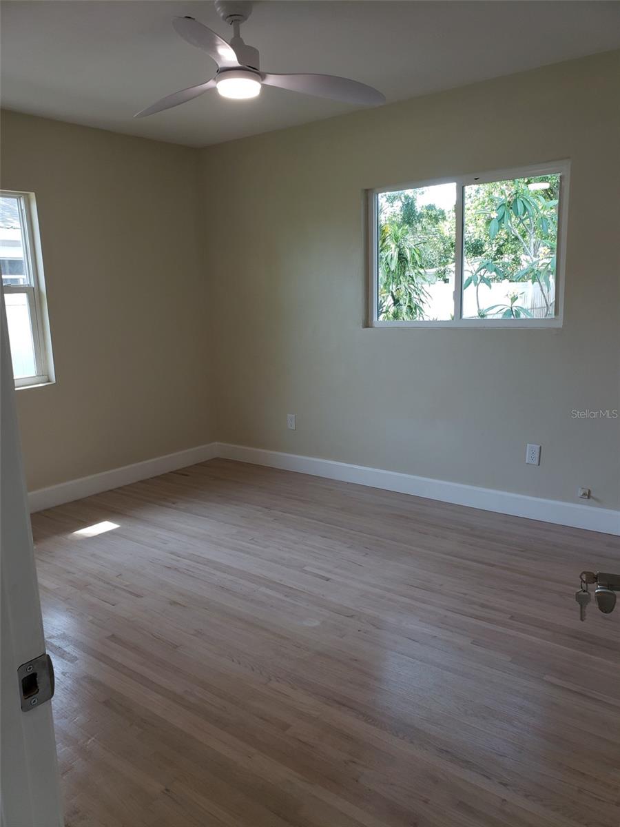 2nd bedroom