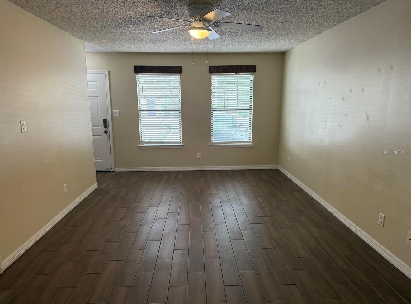 Living Room/Dining Room Combo