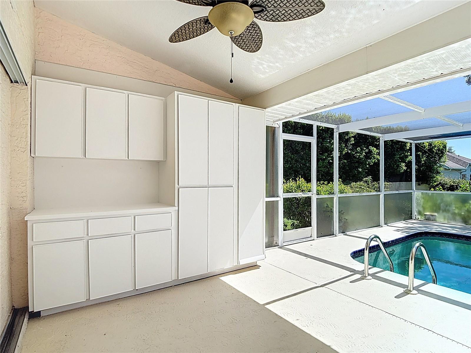 Cabinets/Storage