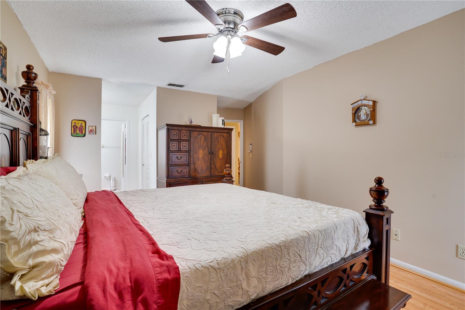 Primary Suite 2 (Continental king bed)