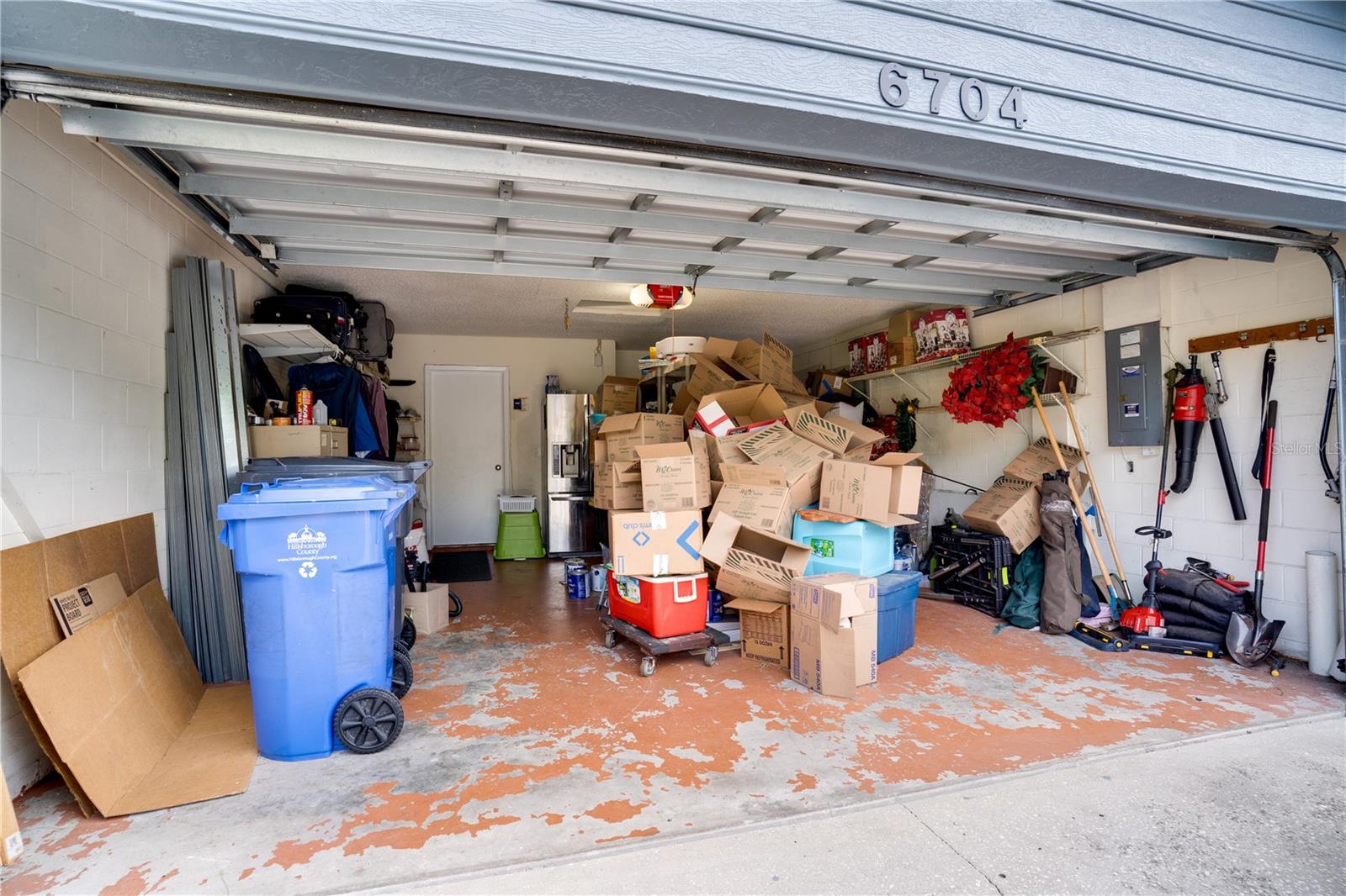 2 car garage